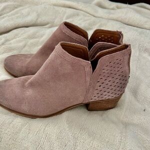 Susina Dusty Pink Ankle Booties